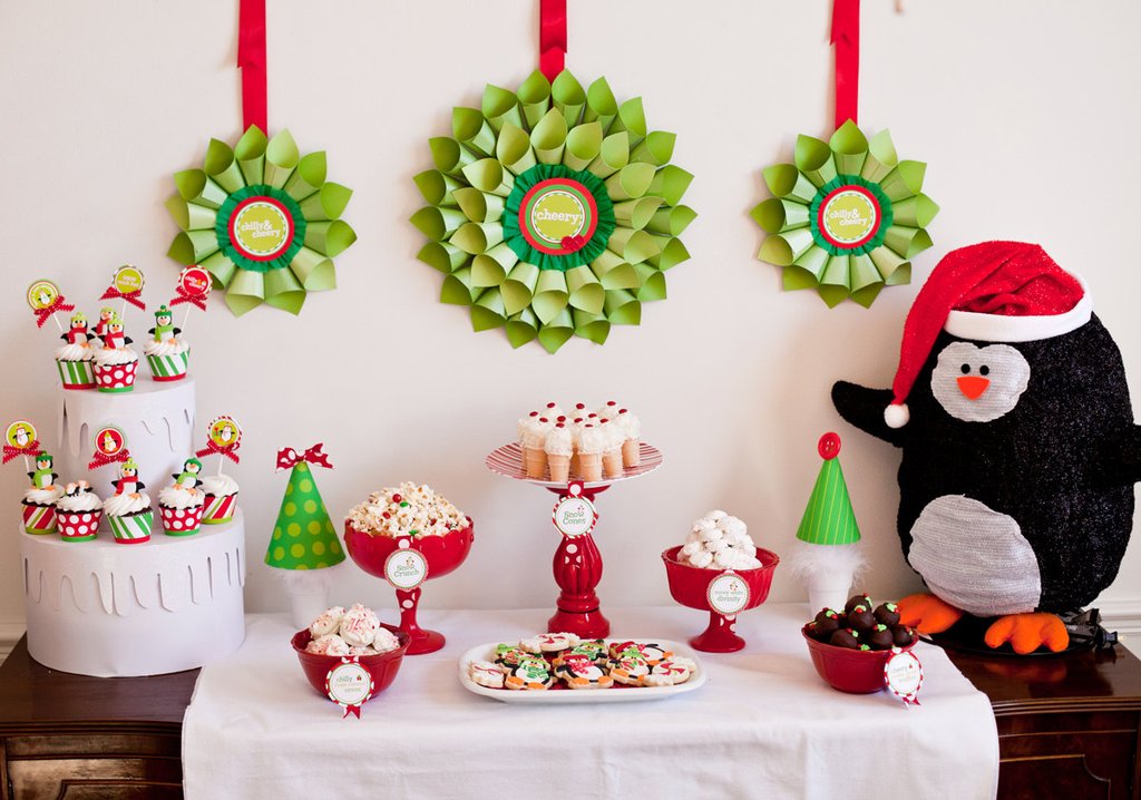 kids-christmas-party-decorations-penguin-stunning-themes-magnificent-11